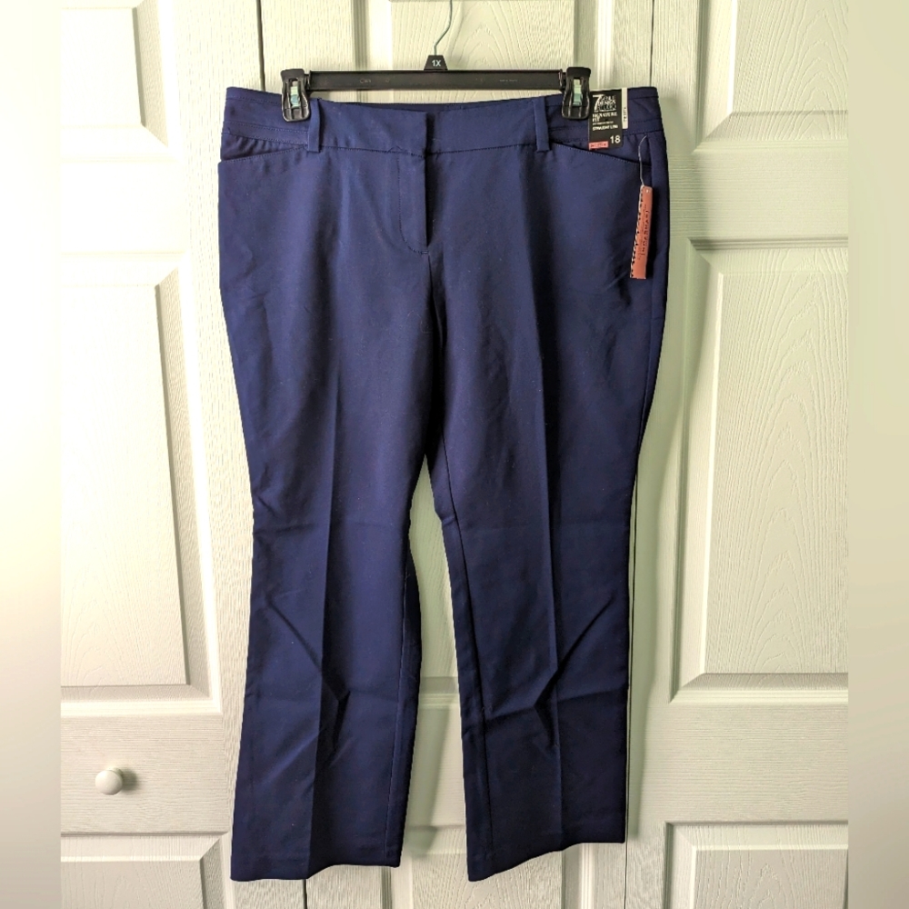NWT New York & Company Signature Fit Straight Leg Trousers Size 18P